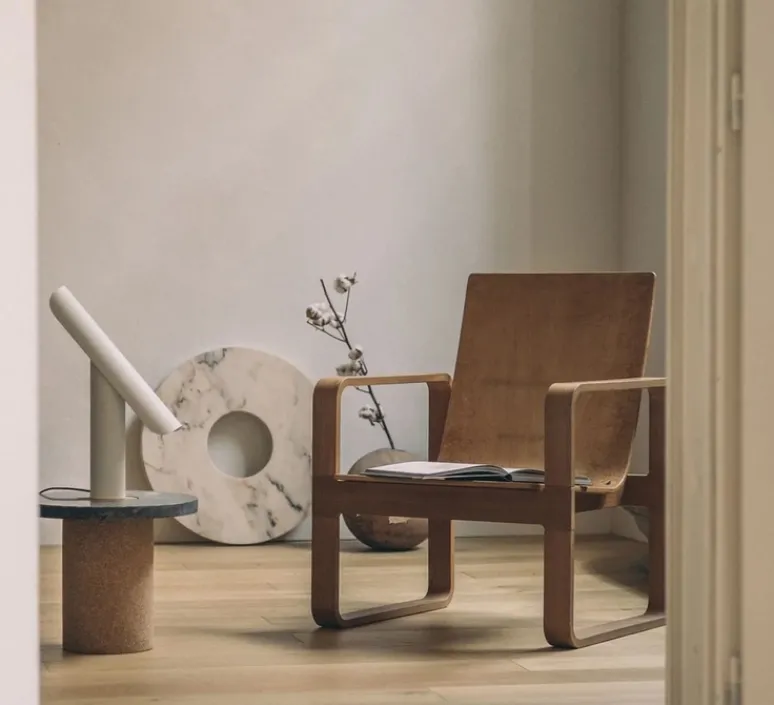 Lampe*Frama Lampe à poser, t-lamp, , L40cm, H33cm - blanc