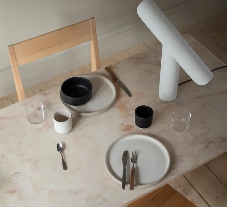 Lampe*Frama Lampe à poser, t-lamp, , L40cm, H33cm - blanc