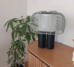 Lampe*DCW éditions Paris Lampe à poser, Yasuke, , LED, dim, 2700-3400K, 1300 lm, L39,5cm, H44,3cm - noir et vert