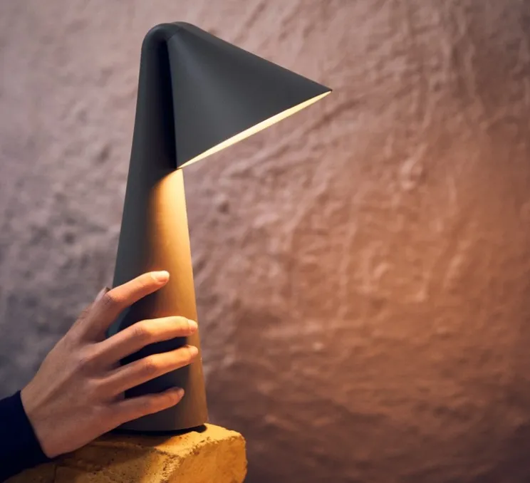 Lampe, Baladeuse, Ami, vert olive, IP44, LED, dim, 2700K, 30-75-150 lm, Ø9cm, H31,6cm - Frandsen