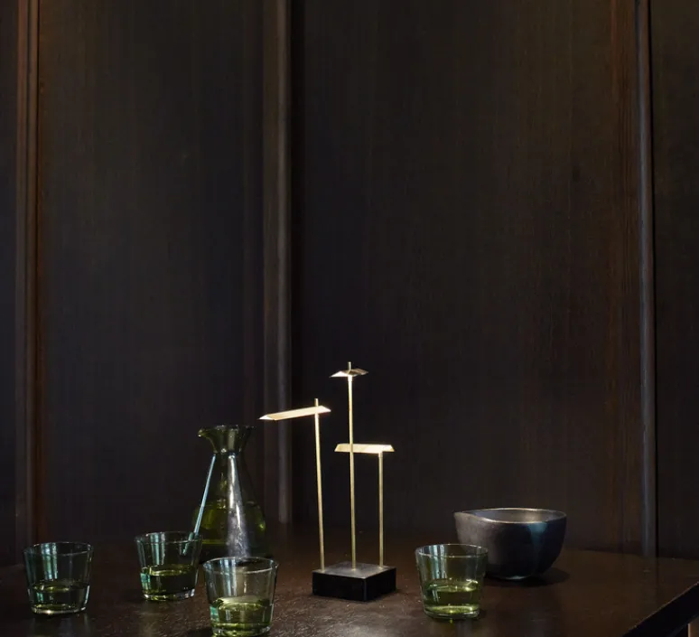 Lampe*DCW éditions Paris Lampe, baladeuse, Cordeless, KNOKKE, LED, 2700k, , L8cm, H35cm - noir et laiton