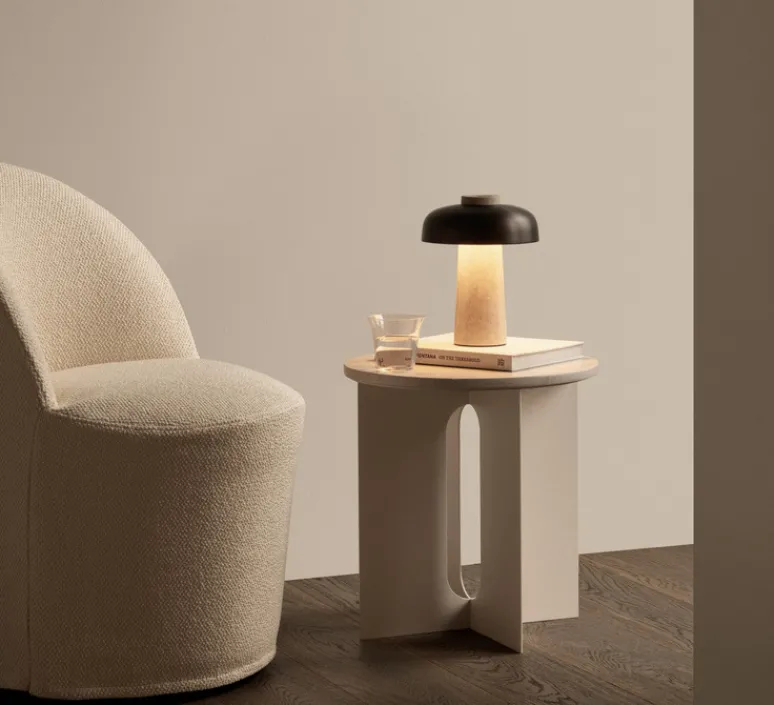 Lampe*Audo Copenhagen Lampe, Baladeuse, Reverse, , IP44, LED, dim, 2700K, 125 lm, Ø19,6cm, H24,5cm - bronze, travertin