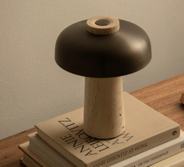 Lampe*Audo Copenhagen Lampe, Baladeuse, Reverse, , IP44, LED, dim, 2700K, 125 lm, Ø19,6cm, H24,5cm - bronze, travertin