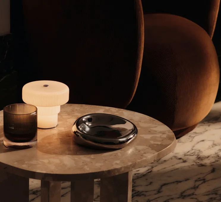 Lampe, Baladeuse, Ripple, blanc, IP44, LED, dim, 2500K, 40 lm, Ø12,3cm, H10,2cm - Ferm Living