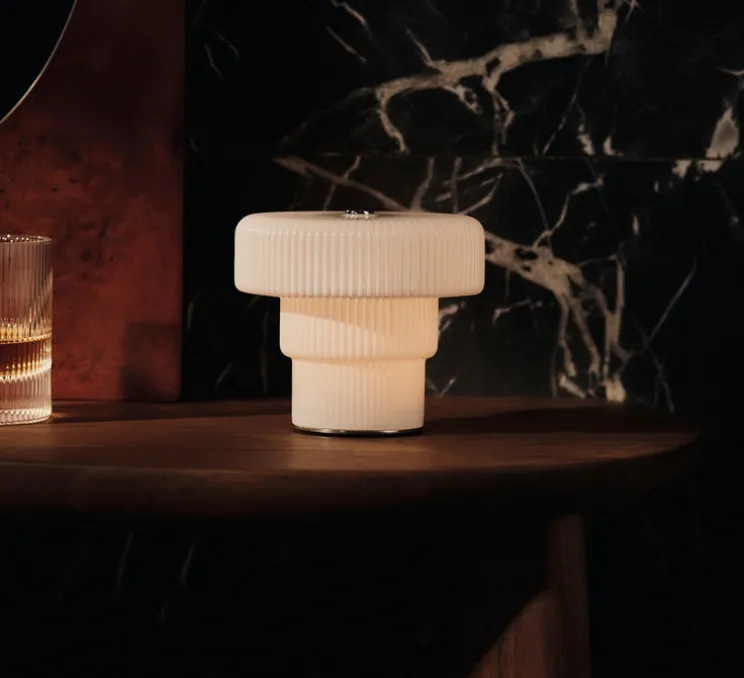 Lampe, Baladeuse, Ripple, blanc, IP44, LED, dim, 2500K, 40 lm, Ø12,3cm, H10,2cm - Ferm Living