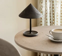 Lampe*Mater Lampe, Baladeuse, Terra, , IP44, LED, dim, 2700K, 230 lm, Ø17,5cm, H25cm - noir, marc de café recyclé