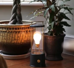 Lampe*Tala Lampe, Baladeuse, The Muse, Hackles, IP44, 2800K, 400lm, Ø12,5cm, H33,8cm - Hackles noir