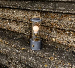 Lampe*Tala Lampe, Baladeuse, The Rugged Muse, , IP65, 2800K, 400lm, Ø12,5cm, H33,8cm - Argent