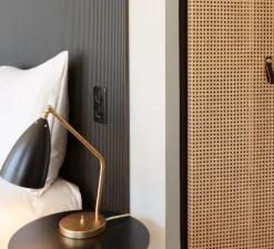 Lampe de bureau, Grasshopper, noir, H41,2cm, Ø14,4cm - Gubi