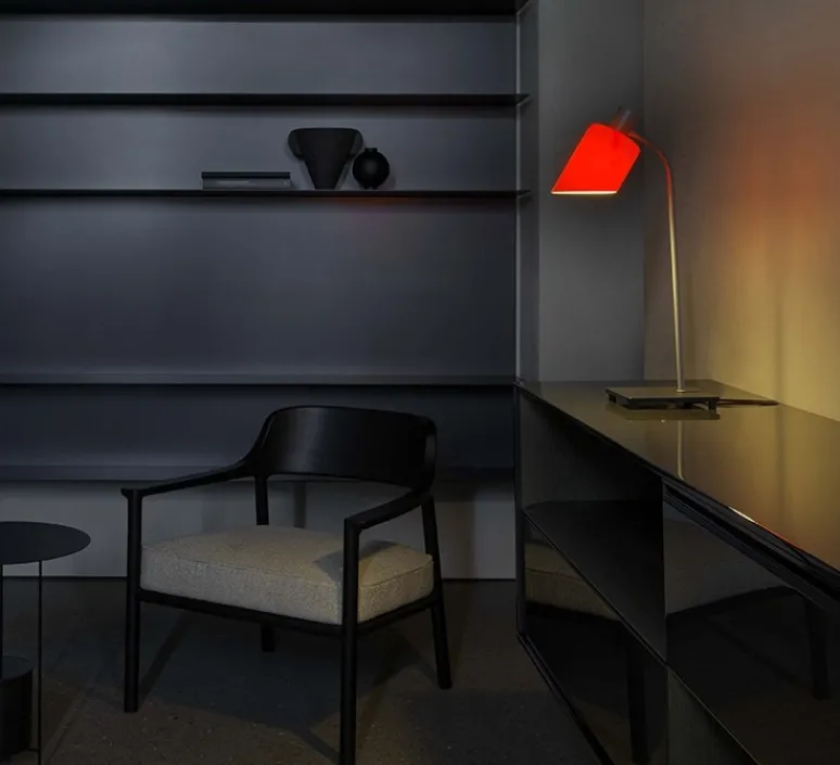 Lampe*Nemo Lighting Lampe de bureau, réédition de Charlotte Perriand, , L15cm, H51cm - rouge