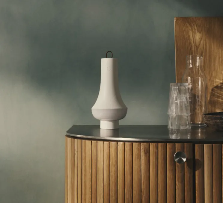 Lampe de poche, Tomoshi, blanc, LED, dim, 2700K, 81 lm, Ø12,5cm, H27,1cm - Louis Poulsen