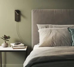 Applique*Astro Liseuse murale, Enna Surface USB, , LED, 2700K, 134 lm, L8cm, H22,5cm - noir mat