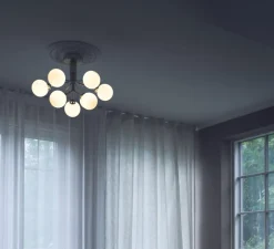 Plafonnier & Spot*Nuura Plafonnier, Apiales 9, , Ø59,5cm, H39,9cm - laiton brossé, verre opalin