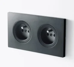 Prise, DOM, Double horizontal, Noir mat, Prise-PC x2, L14,2cm, H7,1cm - Fontini