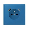 Prise, LS 990, Simple, Le Corbusier Bleu Céruléen 31 32030, Prise-2P+T x1, Prise-USB A x1, Prise-USB C x1, L8,1cm, H8,1cm - Jung