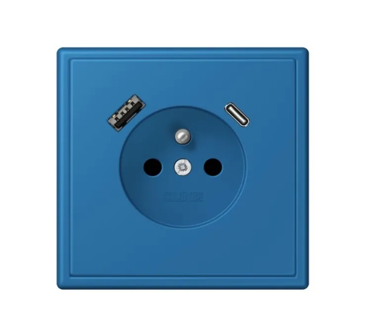 Prise, LS 990, Simple, Le Corbusier Bleu Céruléen 31 32030, Prise-2P+T x1, Prise-USB A x1, Prise-USB C x1, L8,1cm, H8,1cm - Jung