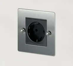 Prise Schuko, Buster, Simple, Acier, Prise-PC x1, L9cm, H9cm - Buster & Punch