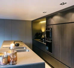 Spot encastrable, SNEAK TRIM 2.0, noir, LED, 2700K, 390/520lm, L15,6cm, H9cm - Wever&Ducré