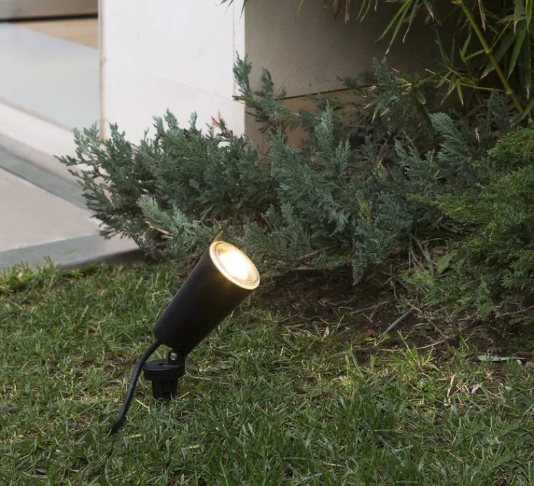 Plafonnier & Spot*Faro Spot extérieur à piquer, Toni, , L8,4cm, H17cm, IP65 - noir