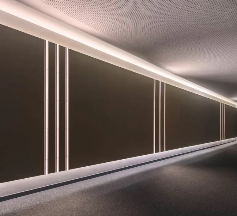 Plafonnier & Spot*SLV Spot pour rail, IN-LINE 44, , LED, DALI, dim, 3000K, 1180 lm, L43,5cm, H2,5cm - blanc