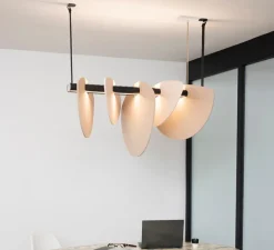 Suspension*DesignHeure Suspension accoustique, Murmure, lin et pierre grège, LED, 3000K, 2030-4750 lm, L100cm, H51cm - rose clair et écru
