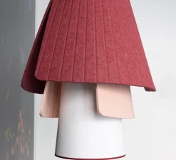 Suspension accoustique, Rhapsodie, Jaune soleil, Rouge grenat, Brume rose, Ø64cm, H131cm - DesignHeure