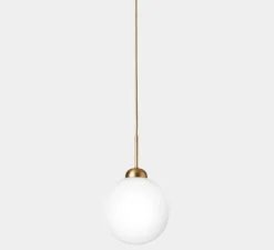 Suspension*Nuura Suspension, Apiales 1, Large, , Ø20cm, H31,6cm - laiton, verre opalin
