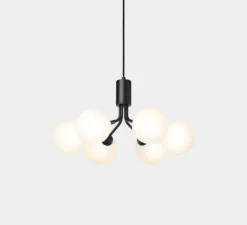Suspension, Apiales 6, noir satin, verre opalin, L50cm, H26,3cm - Nuura