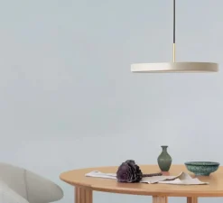 Suspension*Umage Suspension, Asteria Medium plus, , LED, 2400-2700-3000K, 1600lm, Ø43cm, H14cm - blanc perle et laiton