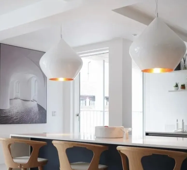 Suspension*Tom Dixon Suspension, Beat Stout, , LED, dim, 3000k, 800 lm, Ø52cm, H50cm - blanc, laiton