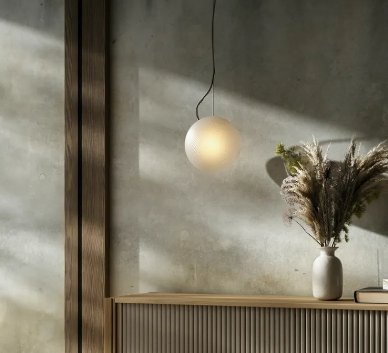 Suspension*Nordic Tales Suspension, Bright Ripple, , câble noir Ø20cm, H20cm - blanc