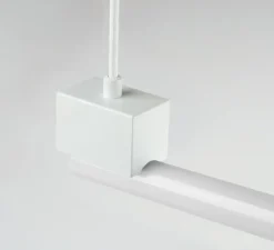 Suspension*Zangra Suspension, bruno, , avec ampoule tubulaire opaline, L100cm, H14cm - blanc