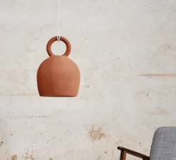 Suspension, Caló 30, rouge mat, câble blanc, IP44, LED, dim, 3000K, 800 lm, Ø18cm, H28,2cm - Pott