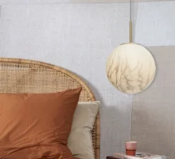 Suspension, Carrara Dia, Finition Marbre blanc, laiton, Ø28cm, H42cm - It's about Romi