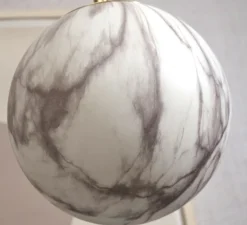 Suspension, Carrara Dia, Finition Marbre blanc, laiton, Ø28cm, H42cm - It's about Romi