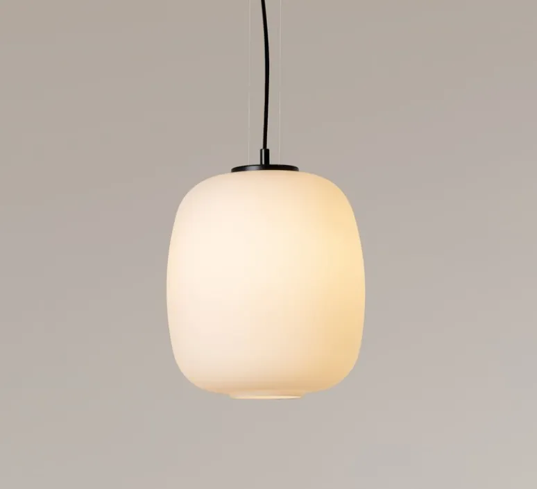 Suspension*Santa & Cole Suspension, Globo Cesta, , Ø27cm, H34cm - noir mat et verre opalin