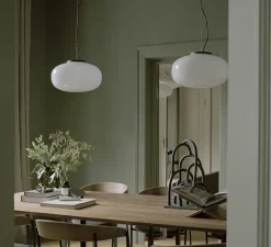 Suspension, Karl Johan Large, opalin, LED, 2700K, Ø40cm, H24cm - New Works