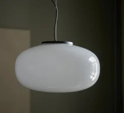 Suspension, Karl Johan Large, opalin, LED, 2700K, Ø40cm, H24cm - New Works