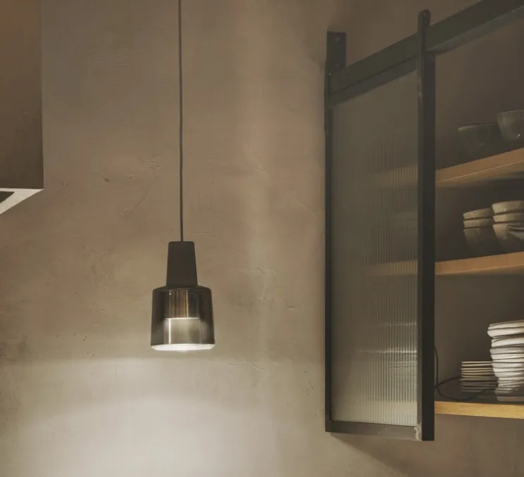 Suspension, Khoi Surfaced, gris ciment, fumé, LED, 3000K, 907 lm, Ø14,8cm, H25cm - LEDS C4