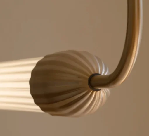 Suspension*Umage Suspension, Lemon squeeze linear, , L137,3m, H48,7cm - laiton, verre opalin