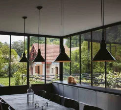 Suspension, Les Acrobates de Gras N°322, noir/intérieur cuivre, Ø26cm, H21,6cm - DCW éditions Paris