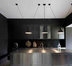 Suspension*DCW éditions Paris Suspension, Les Acrobates de Gras N°323, , Ø32cm, H23cm - noir/intérieur blanc