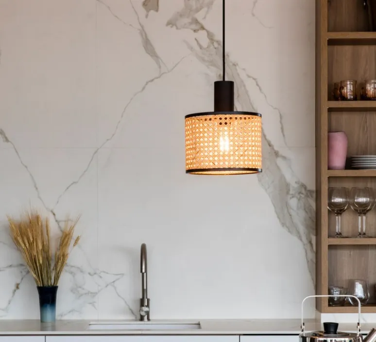 Suspension*Faro Suspension, Mambo 210, noir,rotin Ø21cm, H20cm - beige