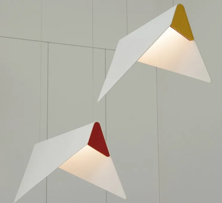 Suspension, Mobula Petite, blanc, feutrine jaune/orange, LED, 3000K, lm, L17cm, H22cm - DesignHeure