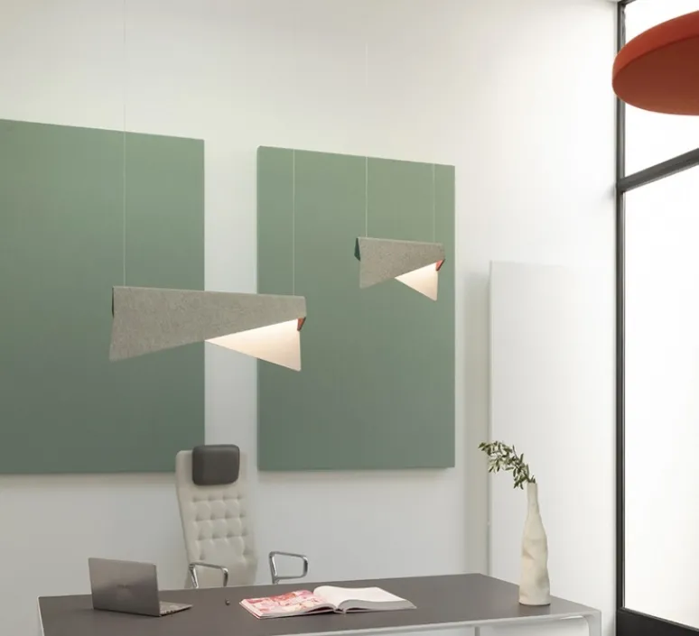 Suspension*DesignHeure Suspension, Mobula Petite, , LED, 3000K, lm, L17cm, H22cm - blanc, tissus doré, feutrine vert sapin/aubergine