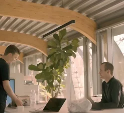 Suspension monte et baisse, Team, noir, LED, dim, 4000K, 10700 lm, L137cm, H4cm - GRAU