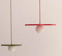 Suspension*Little Anana Suspension, Nenuphar petit, peinture laquée , Ø35cm, H1,5cm - vert foncé