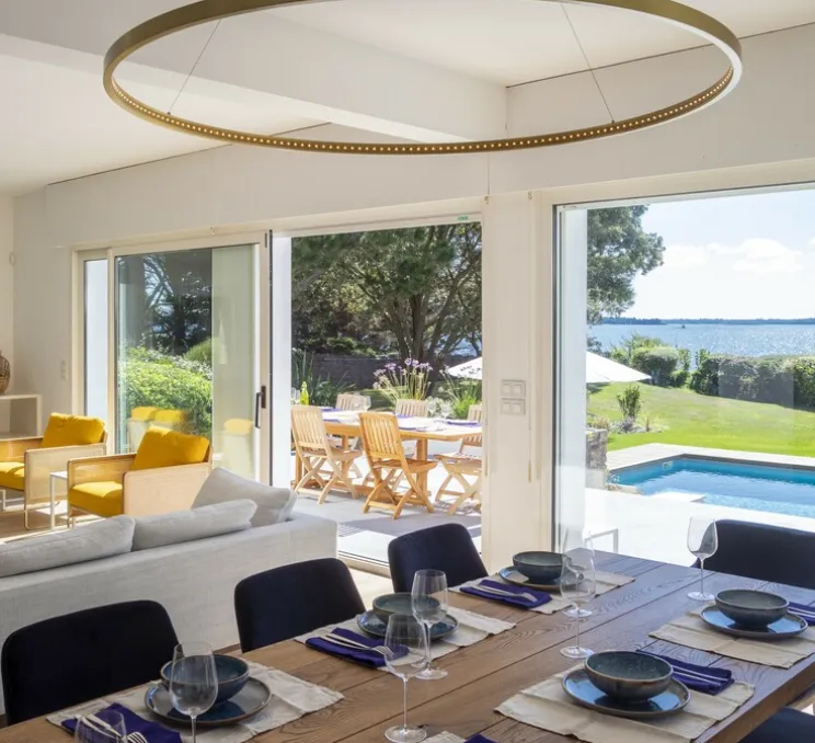 Suspension, Orb, en longueur, Laiton, verre fumé, H35,7cm, L114cm, P42cm - Bolia