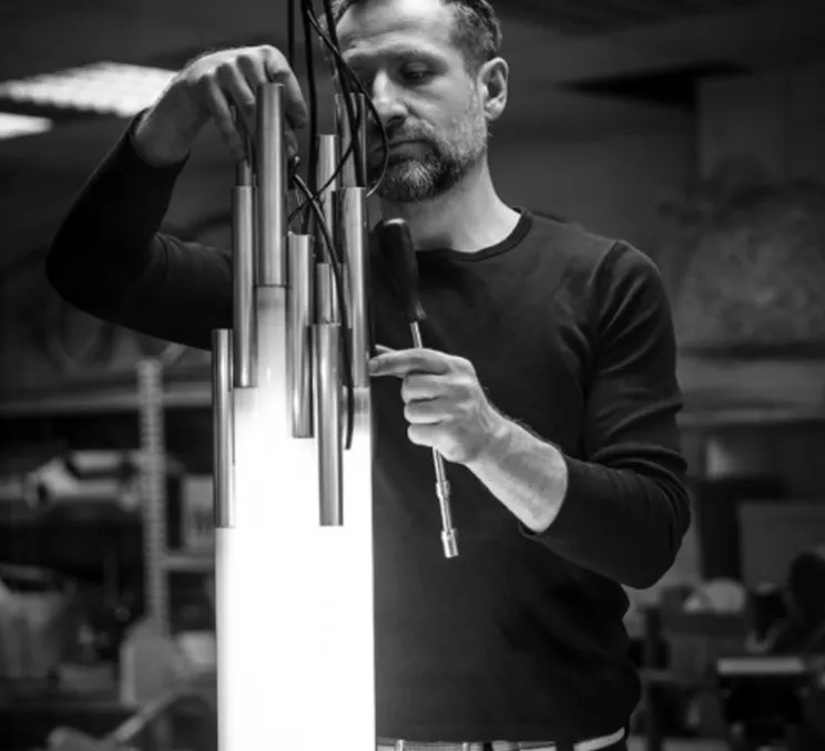 Suspension, ORG P H 2000, blanc, or, L200cm, H7,7cm - DCW éditions Paris