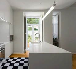 Suspension*O/M Light Suspension ou plafonnier, Tubo 70, , IP67, LED, 2700K, 990 lm, Ø7cm, L63cm - transparent